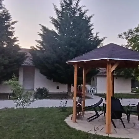 Abadi Pagony Vendeghaz Apartment